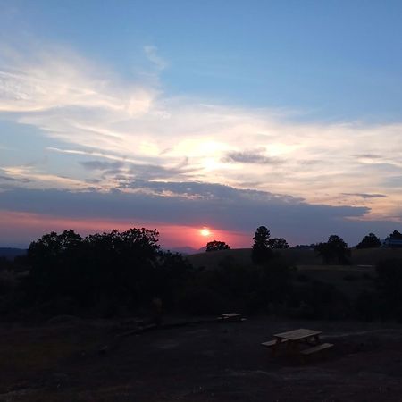 Campground At Sequoia Mountain Farms - Bring Your Own Tent Or Rv - No Bedrooms Or Beds Provided Miramonte Exterior foto